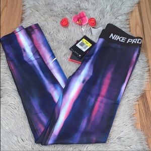 New 🦄 Nike pro hyperwarm leggings
